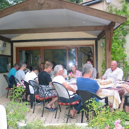 Couette-café La Cheneraie 3*