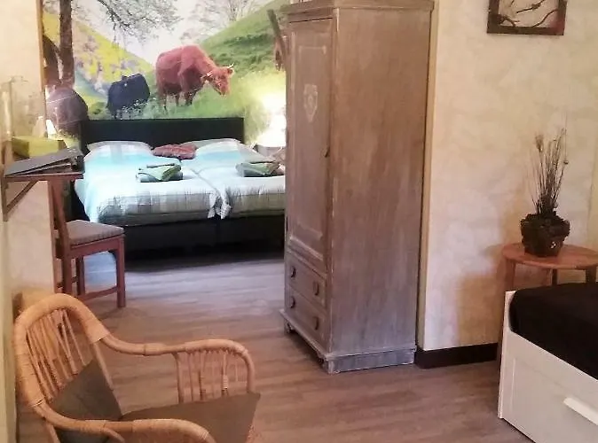 Alojamento de Acomodação e Pequeno-almoço La Cheneraie 3*